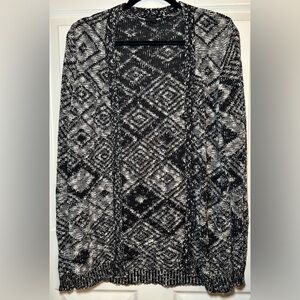 FOREVER 21 Aztec Print Open-Front Knit Cardigan Sweater- Black/White Size Small